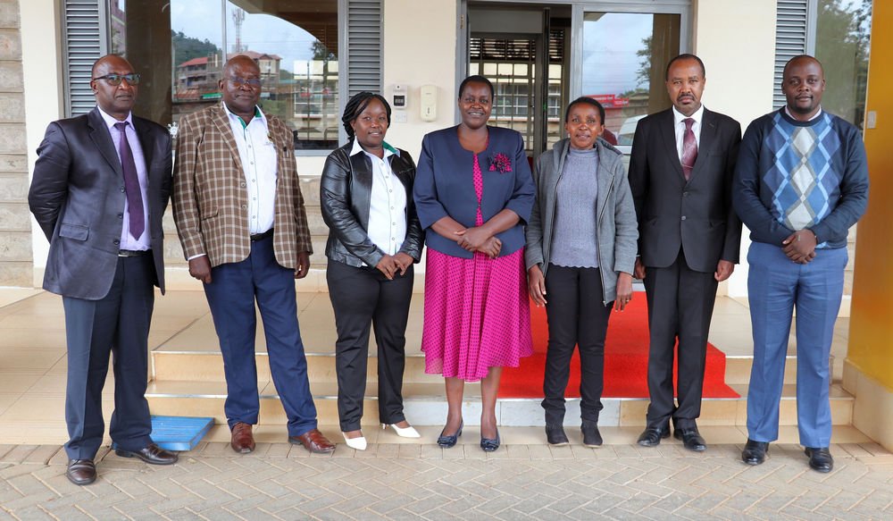 From left to right: Deputy Vice Chancellor (RIL), Chairman Machakos Show, Council Member, Machakos university Vice Chancellor, Machakos show council member, Registrar (RIL), Machakos Show Council member